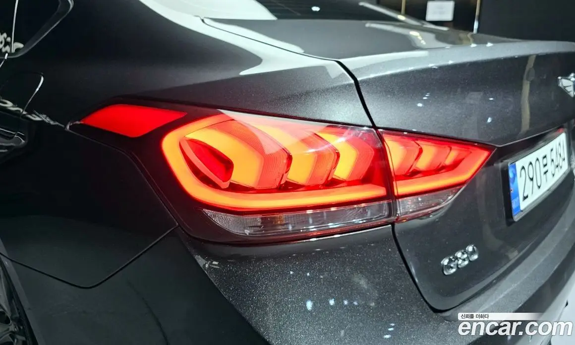 Genesis G80 2018 3.3 автомат (гидро), фото 9 Genesis G80 2018 3.3 автомат (гидро), фото 9