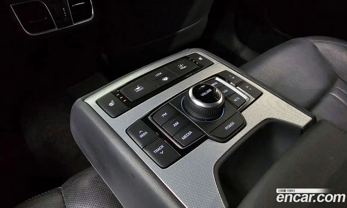 Genesis G80 2018 3.3 автомат (гидро), фото 17 Genesis G80 2018 3.3 автомат (гидро), фото 17
