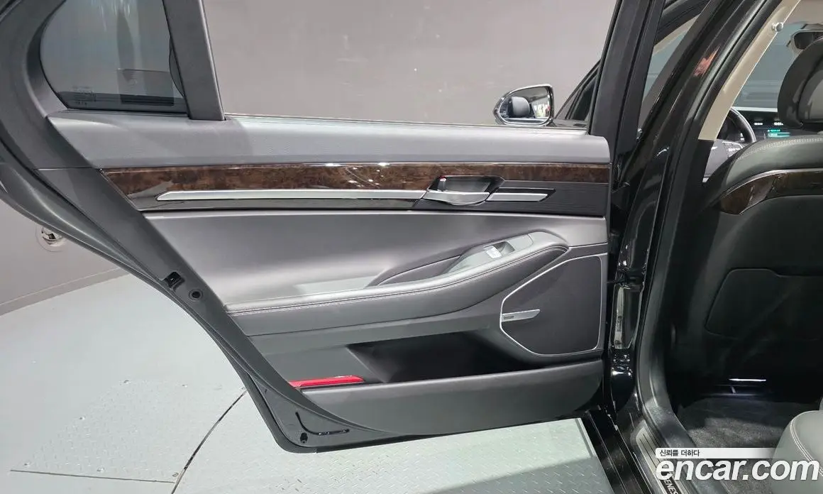 Genesis G90 2019 3.8 автомат (гидро), фото 15 Genesis G90 2019 3.8 автомат (гидро), фото 15