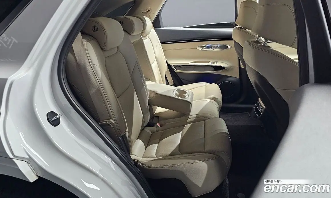 Genesis GV70 2021 2.2 автомат (гидро), фото 12 Genesis GV70 2021 2.2 автомат (гидро), фото 12