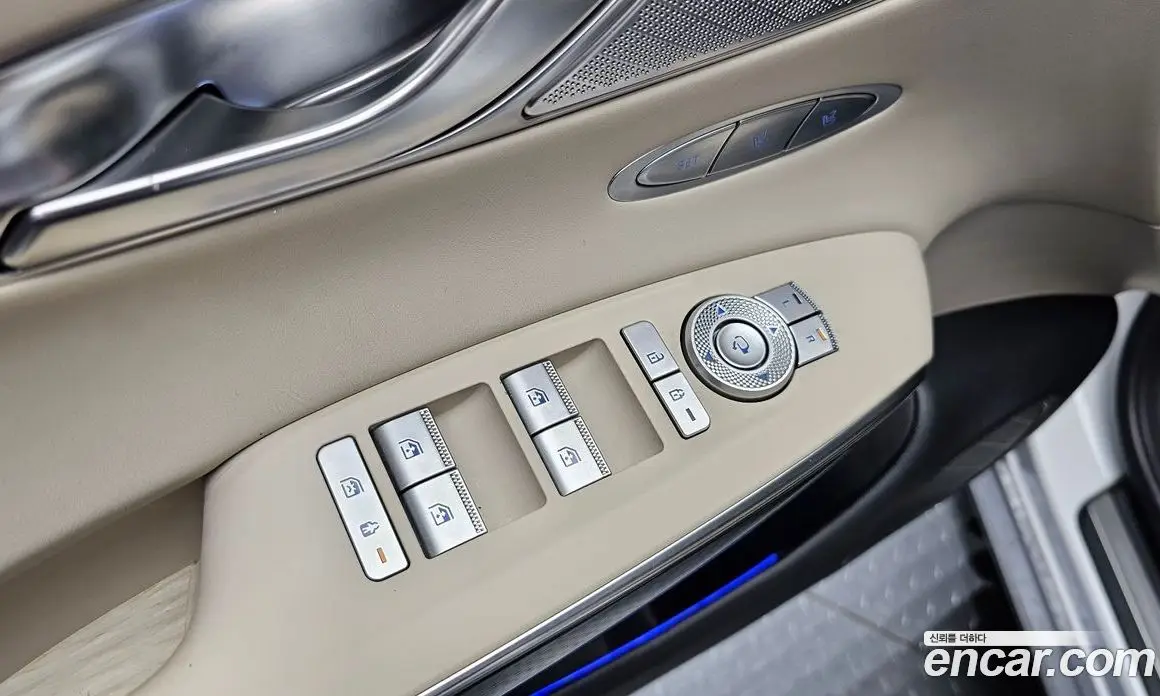 Genesis GV70 2021 2.2 автомат (гидро), фото 16 Genesis GV70 2021 2.2 автомат (гидро), фото 16