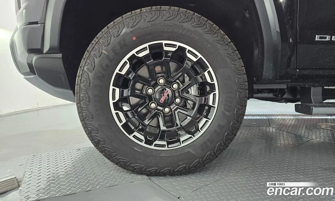 GMC Canyon 2026 2.7 автомат (гидро), фото 5 GMC Canyon 2026 2.7 автомат (гидро), фото 5