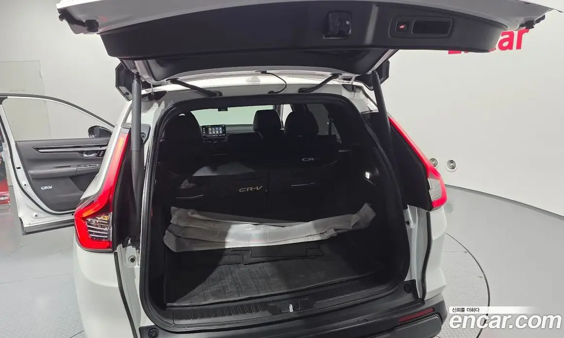 Honda CR-V 2023 2.0 автомат (гидро), фото 20