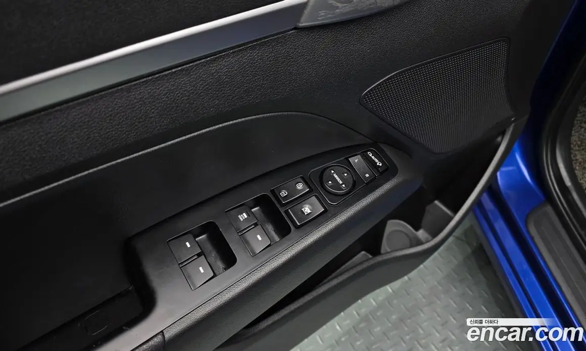 Hyundai Avante 2018 1.6 автомат (гидро), фото 16