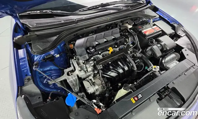 Hyundai Avante 2018 1.6 автомат (гидро), миниатюра 6