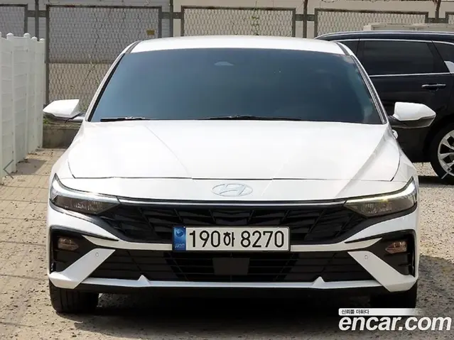 Hyundai Avante 2023 1.6 автомат (гидро), миниатюра 1 Hyundai Avante 2023 1.6 автомат (гидро), миниатюра 1
