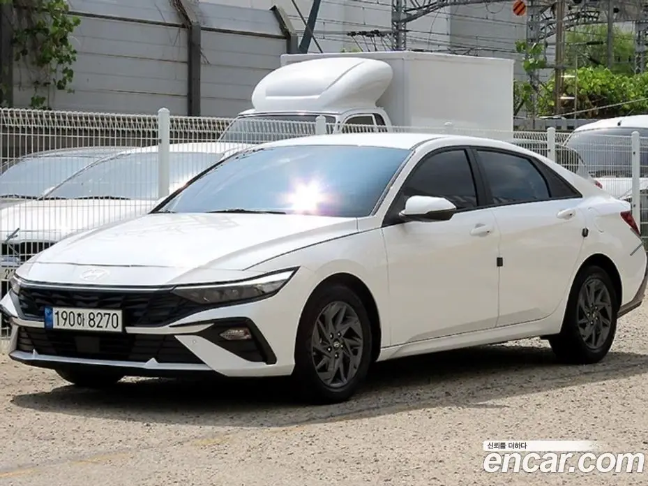 Hyundai Avante 2023 1.6 автомат (гидро), фото 2 Hyundai Avante 2023 1.6 автомат (гидро), фото 2