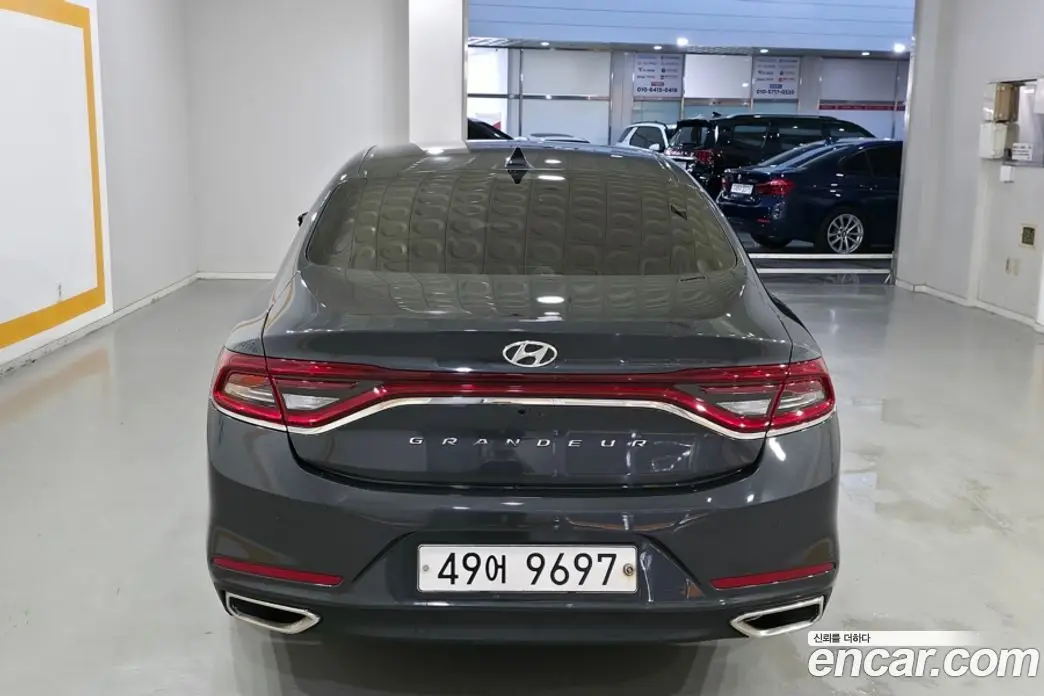 Hyundai Grandeur 2017 2.4 автомат (гидро), фото 4 Hyundai Grandeur 2017 2.4 автомат (гидро), фото 4