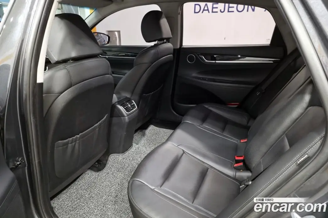 Hyundai Grandeur 2017 2.4 автомат (гидро), фото 10 Hyundai Grandeur 2017 2.4 автомат (гидро), фото 10