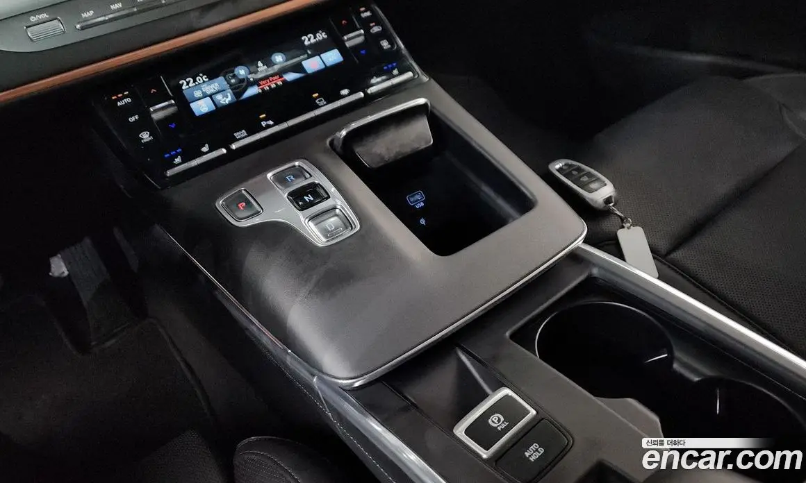 Hyundai Grandeur 2021 2.4 автомат (гидро), фото 9
