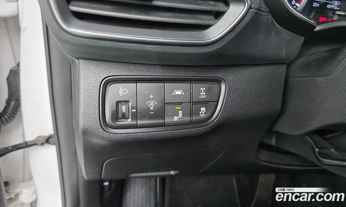 Hyundai Santa Fe 2018 2.0 автомат (гидро), фото 18 Hyundai Santa Fe 2018 2.0 автомат (гидро), фото 18