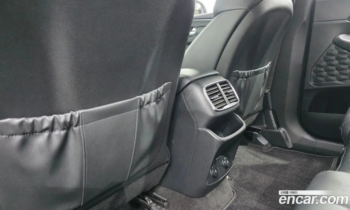Hyundai Santa Fe 2018 2.0 автомат (гидро), фото 30 Hyundai Santa Fe 2018 2.0 автомат (гидро), фото 30
