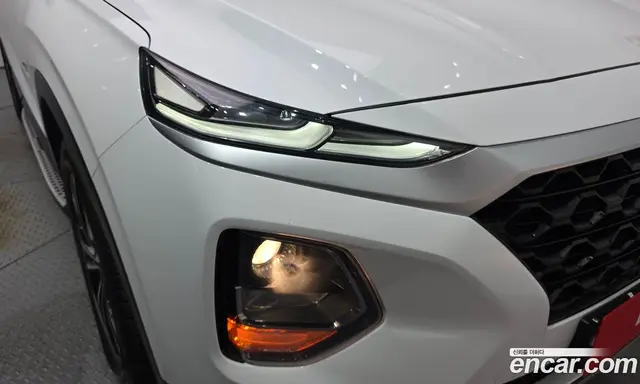 Hyundai Santa Fe 2018 2.0 автомат (гидро), миниатюра 8 Hyundai Santa Fe 2018 2.0 автомат (гидро), миниатюра 8
