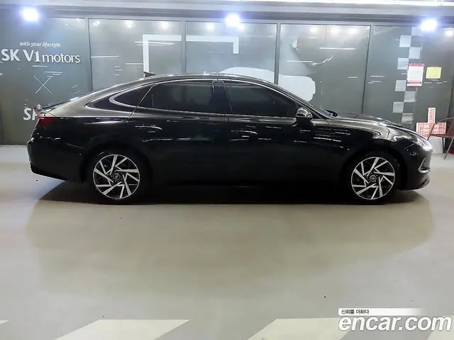 Hyundai Sonata 2019 2.0 автомат (гидро), миниатюра 3 Hyundai Sonata 2019 2.0 автомат (гидро), миниатюра 3