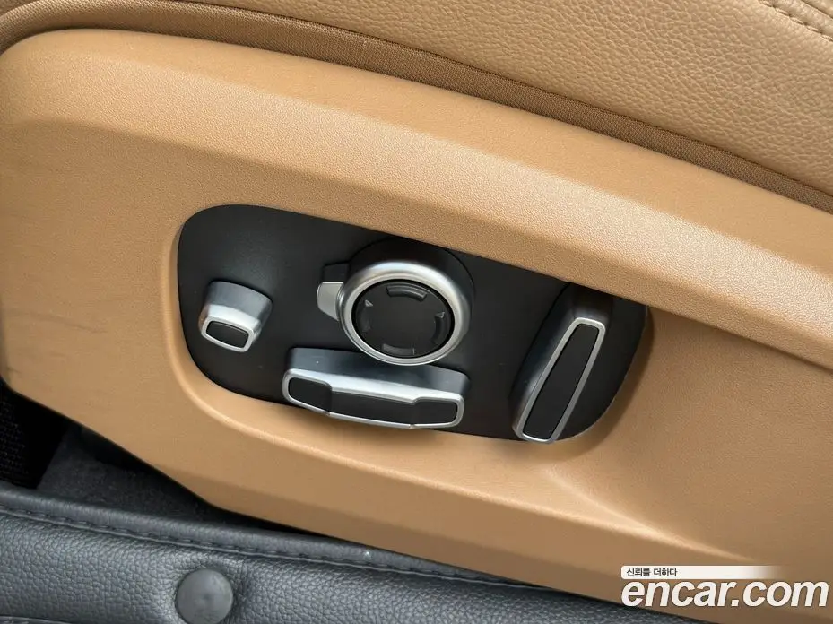 Jaguar F-Pace 2021 2.0 автомат (гидро), фото 16 Jaguar F-Pace 2021 2.0 автомат (гидро), фото 16