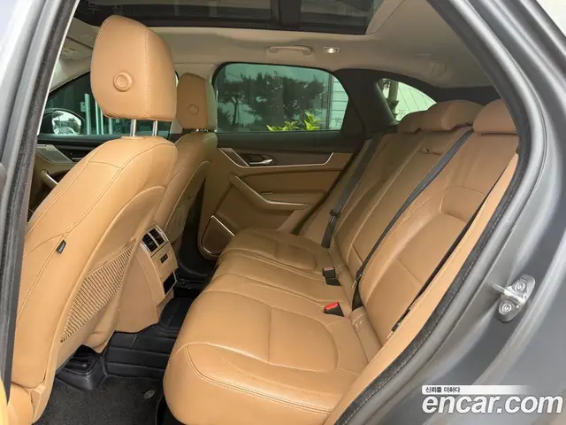 Jaguar F-Pace 2021 2.0 автомат (гидро), миниатюра 9 Jaguar F-Pace 2021 2.0 автомат (гидро), миниатюра 9