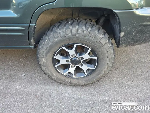 Jeep Cherokee 2000 4.7 автомат (гидро), миниатюра 5 Jeep Cherokee 2000 4.7 автомат (гидро), миниатюра 5