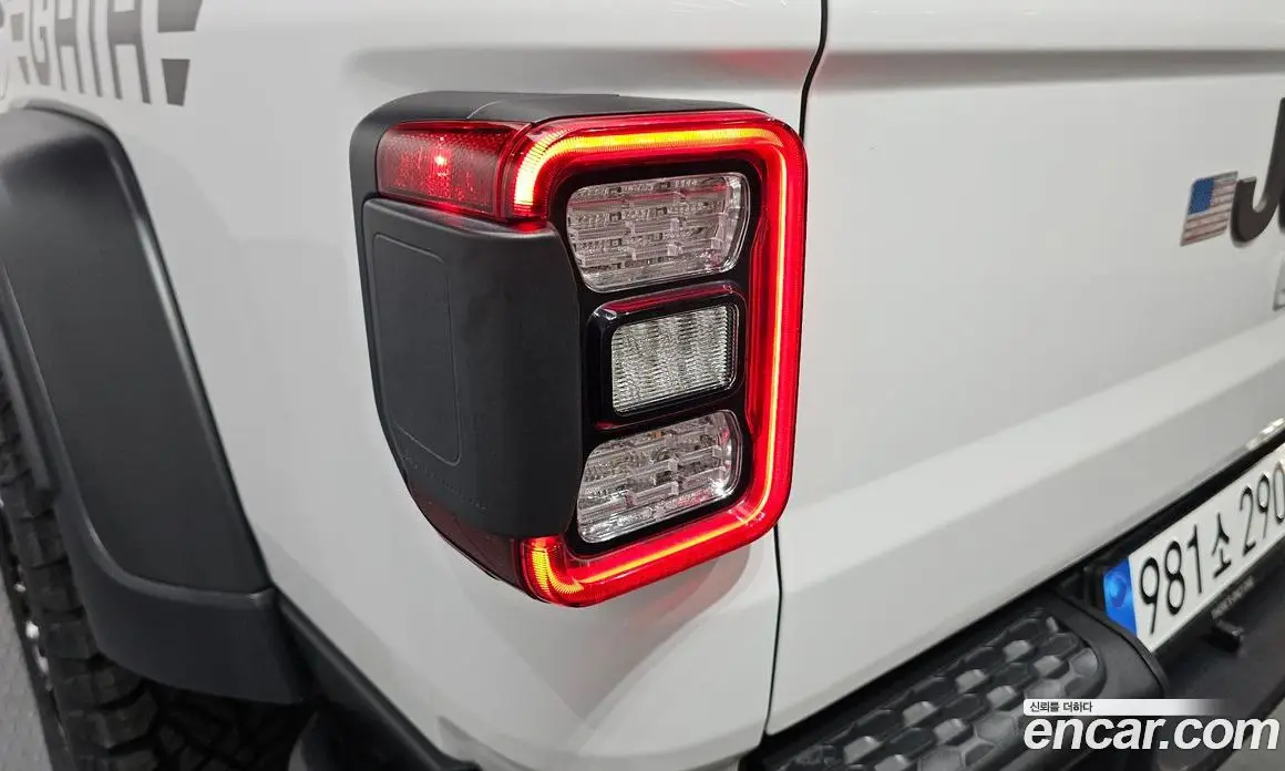 Jeep Gladiator 2022 3.6 автомат (гидро), фото 9 Jeep Gladiator 2022 3.6 автомат (гидро), фото 9