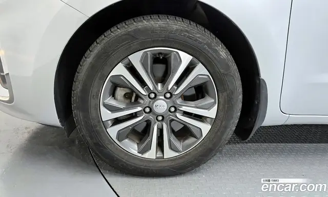 Kia Carnival 2018 2.2 автомат (гидро), миниатюра 5