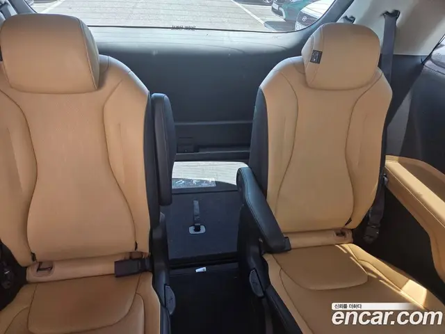 Kia Carnival 2021 2.2 автомат (гидро), миниатюра 11 Kia Carnival 2021 2.2 автомат (гидро), миниатюра 11