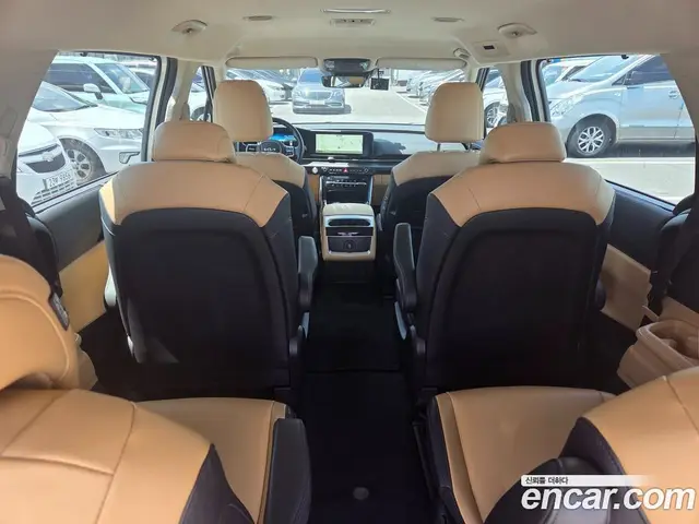 Kia Carnival 2021 2.2 автомат (гидро), миниатюра 12