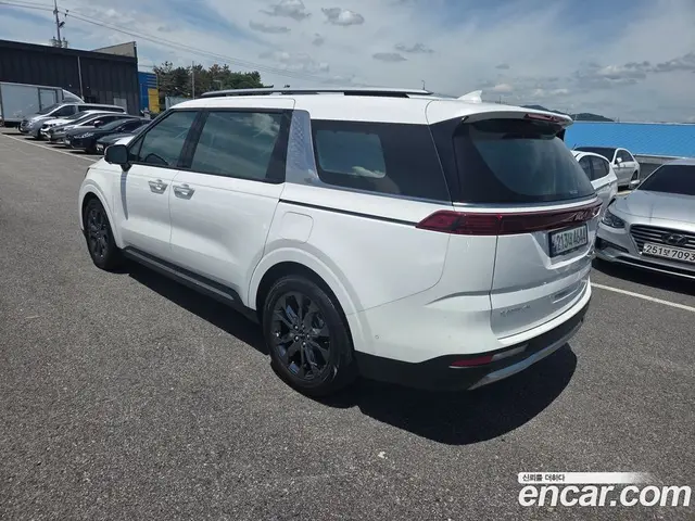Kia Carnival 2021 2.2 автомат (гидро), миниатюра 6 Kia Carnival 2021 2.2 автомат (гидро), миниатюра 6