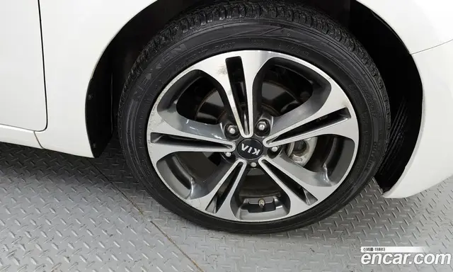 Kia K3 2013 1.6 автомат (гидро), миниатюра 5 Kia K3 2013 1.6 автомат (гидро), миниатюра 5