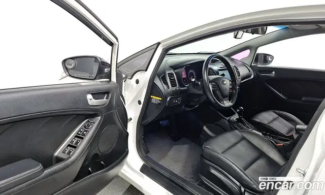 Kia K3 2013 1.6 автомат (гидро), миниатюра 10 Kia K3 2013 1.6 автомат (гидро), миниатюра 10