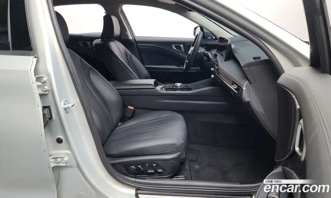 Kia K8 2024 2.5 автомат (гидро), фото 11 Kia K8 2024 2.5 автомат (гидро), фото 11