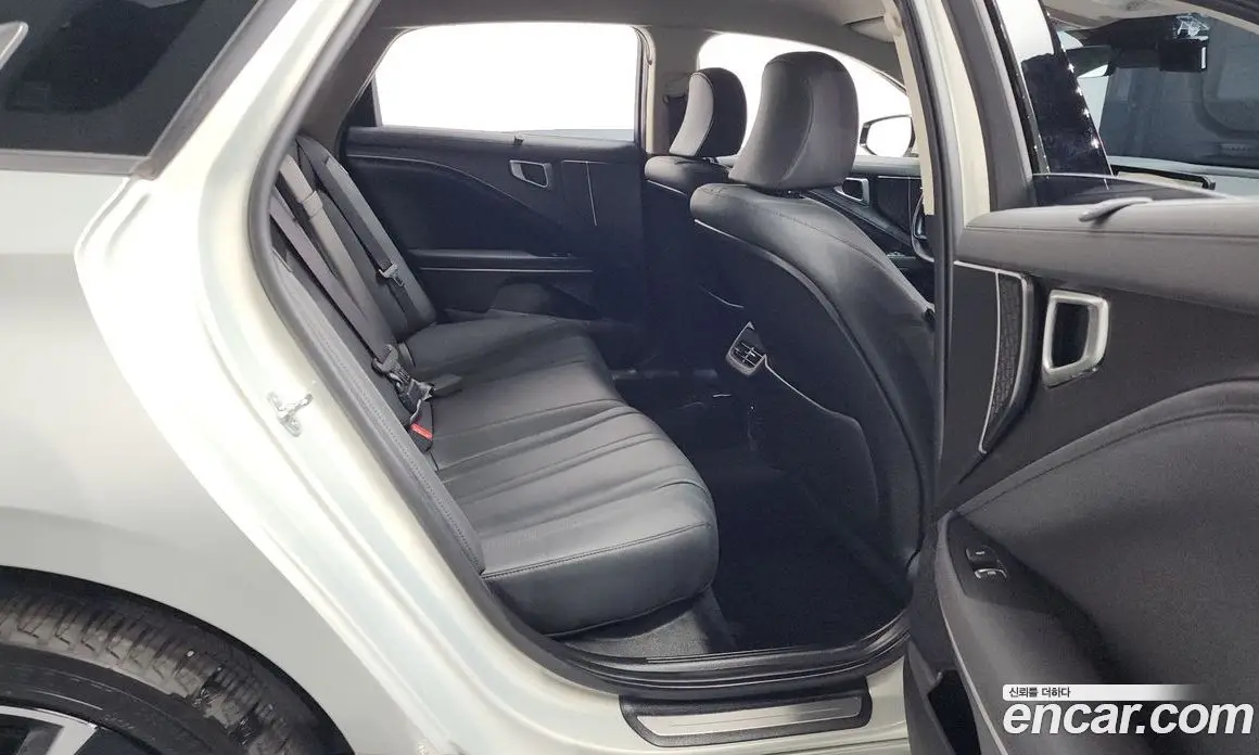 Kia K8 2024 2.5 автомат (гидро), фото 12 Kia K8 2024 2.5 автомат (гидро), фото 12