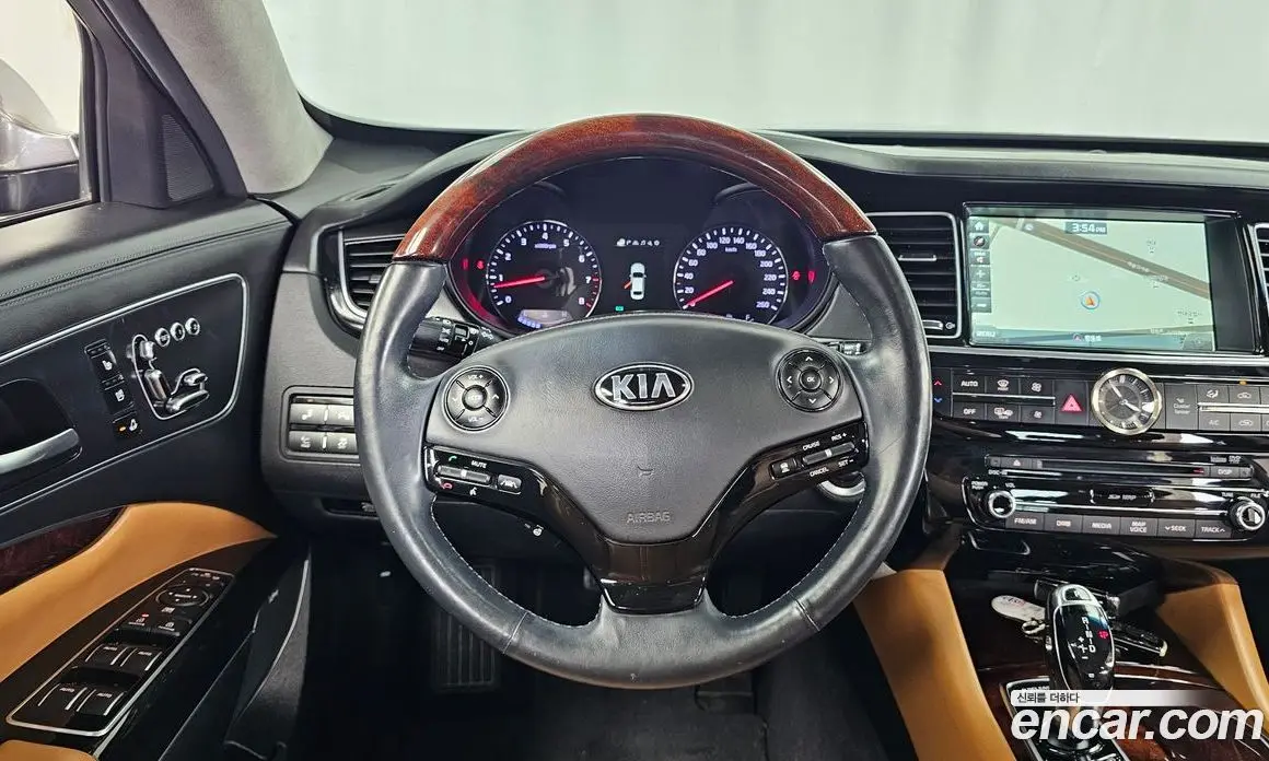 Kia K9 2015 3.8 автомат (гидро), фото 19 Kia K9 2015 3.8 автомат (гидро), фото 19