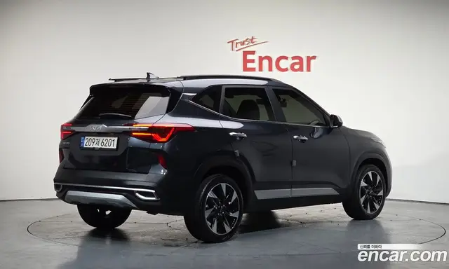 Kia Seltos 2021 1.6 автомат (гидро), миниатюра 2