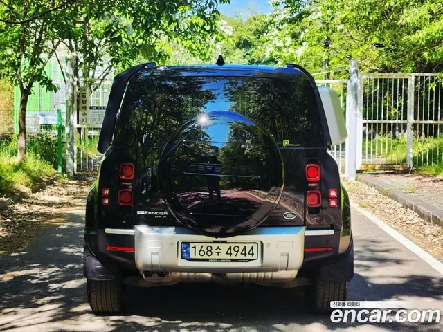 Land Rover Defender 2020 2.0 автомат (гидро), миниатюра 2 Land Rover Defender 2020 2.0 автомат (гидро), миниатюра 2