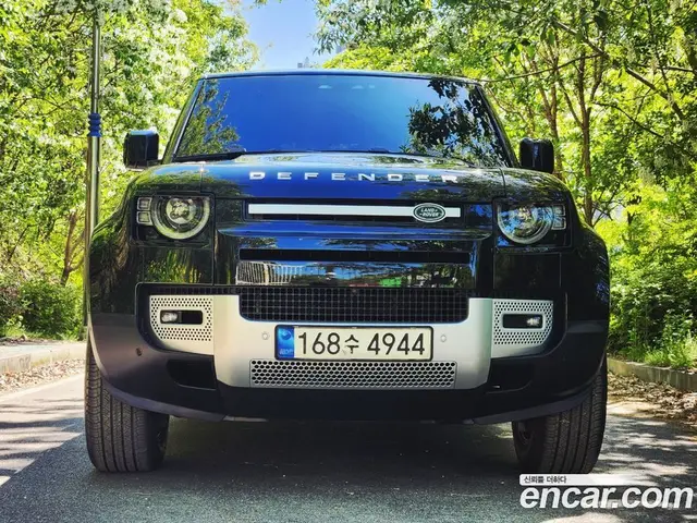 Land Rover Defender 2020 2.0 автомат (гидро), миниатюра 6 Land Rover Defender 2020 2.0 автомат (гидро), миниатюра 6