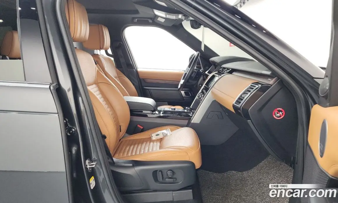 Land Rover Discovery 2019 3.0 автомат (гидро), фото 11