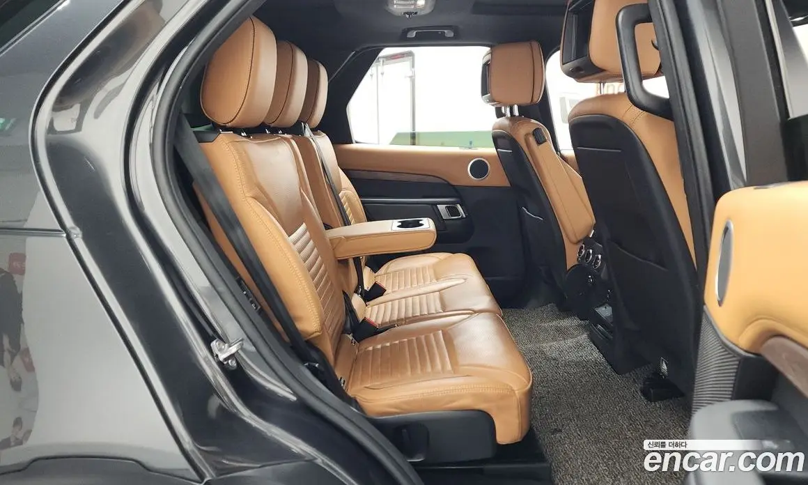 Land Rover Discovery 2019 3.0 автомат (гидро), фото 12