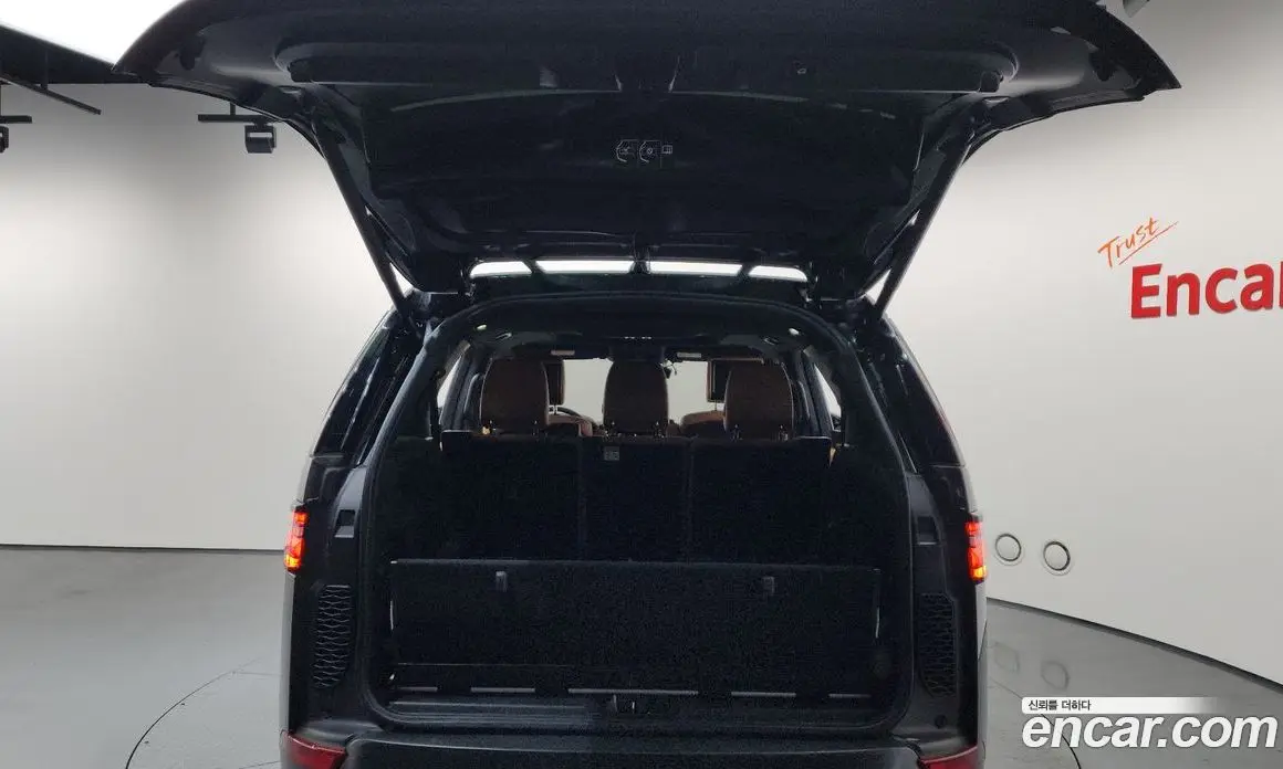 Land Rover Discovery 2019 3.0 автомат (гидро), фото 20