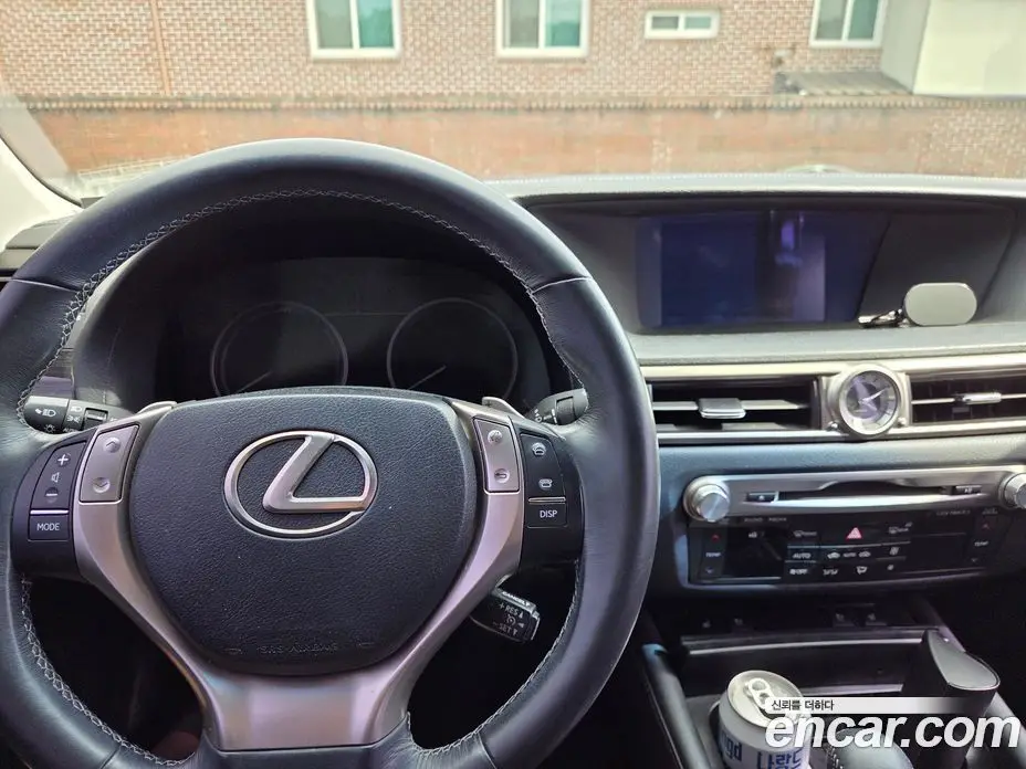 Lexus GS 2013 2.5 автомат (гидро), фото 8 Lexus GS 2013 2.5 автомат (гидро), фото 8