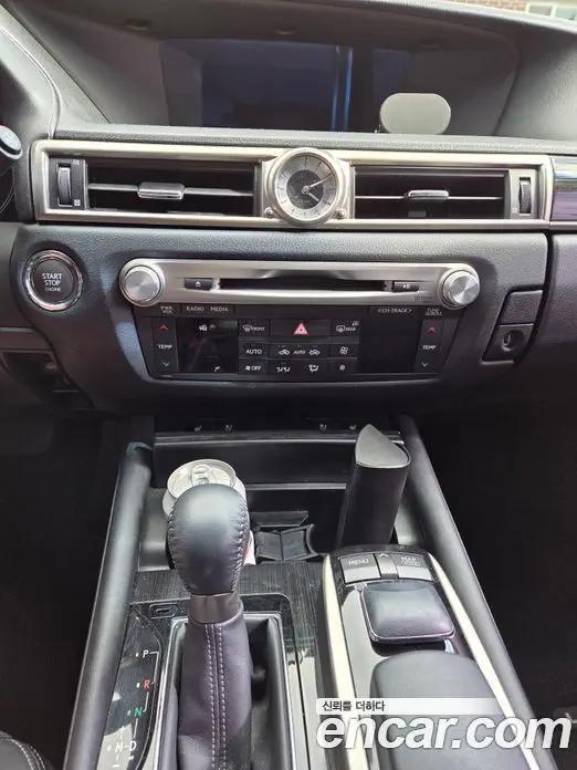 Lexus GS 2013 2.5 автомат (гидро), фото 9 Lexus GS 2013 2.5 автомат (гидро), фото 9