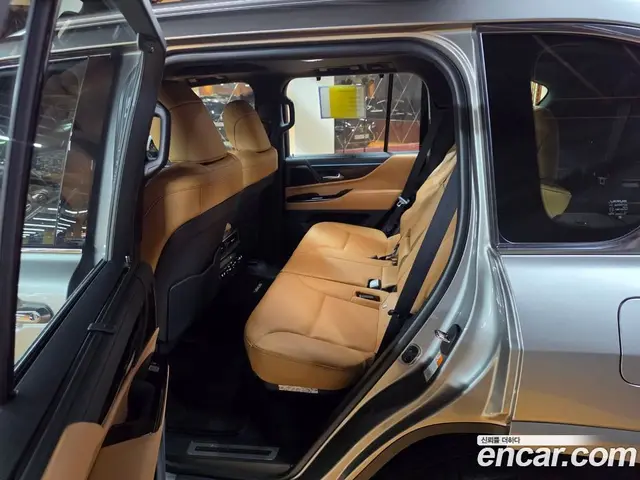 Lexus LX 2025 3.4 автомат (вариатор), миниатюра 12
