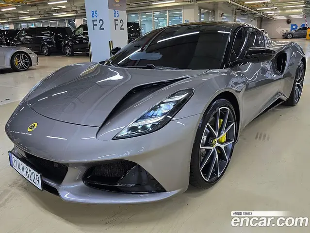 Lotus Emira, 2024, 2 777 км Lotus Emira, 2024, 2 777 км