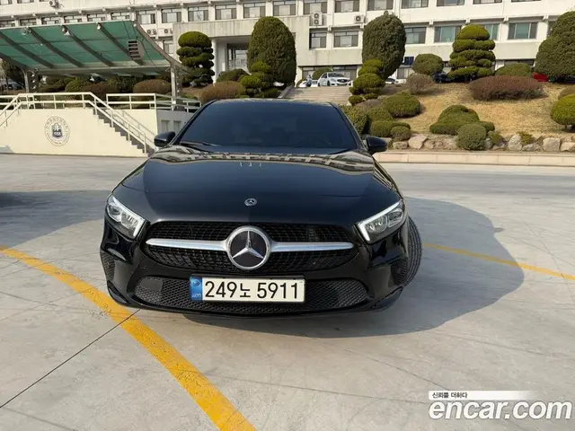 Mercedes-Benz A-Class 2021 2.0 автомат (гидро), миниатюра 1 Mercedes-Benz A-Class 2021 2.0 автомат (гидро), миниатюра 1
