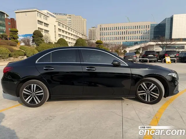 Mercedes-Benz A-Class 2021 2.0 автомат (гидро), миниатюра 5 Mercedes-Benz A-Class 2021 2.0 автомат (гидро), миниатюра 5
