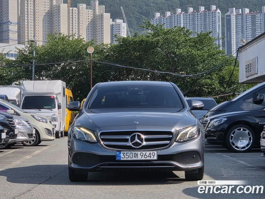 Mercedes-Benz E-Class 2018 2.0 автомат (гидро), фото 5 Mercedes-Benz E-Class 2018 2.0 автомат (гидро), фото 5