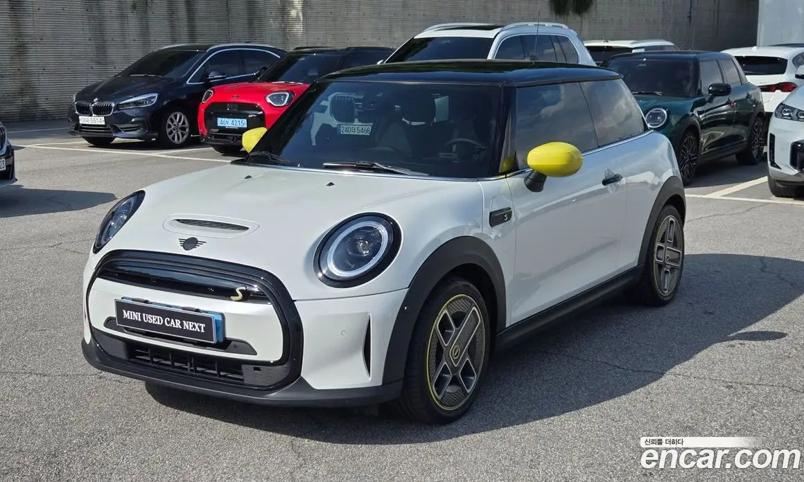 Mini Cooper 2023 автомат (гидро), фото 1 Mini Cooper 2023 автомат (гидро), фото 1