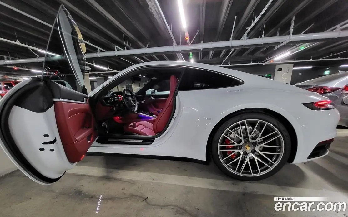 Porsche 911 2021 3.0 автомат (гидро), фото 10 Porsche 911 2021 3.0 автомат (гидро), фото 10