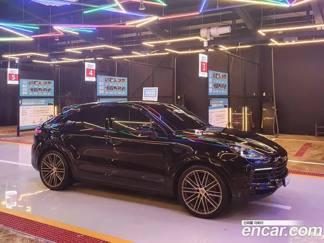 Porsche Cayenne 2020 3.0 автомат (гидро), миниатюра 1 Porsche Cayenne 2020 3.0 автомат (гидро), миниатюра 1
