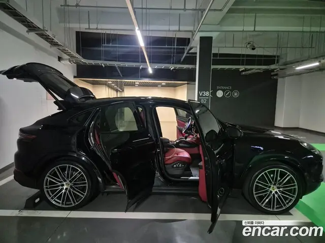 Porsche Cayenne 2020 3.0 автомат (гидро), миниатюра 11 Porsche Cayenne 2020 3.0 автомат (гидро), миниатюра 11