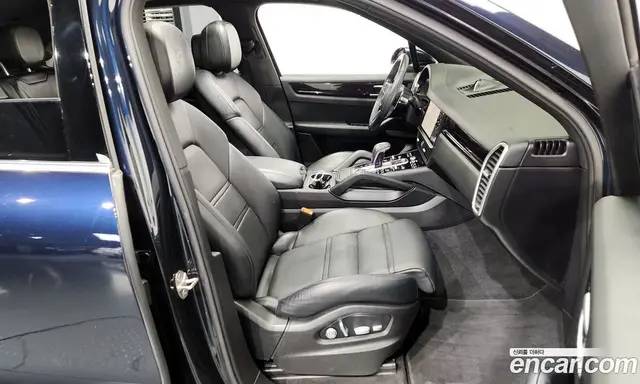Porsche Cayenne 2021 3.0 автомат (гидро), миниатюра 11
