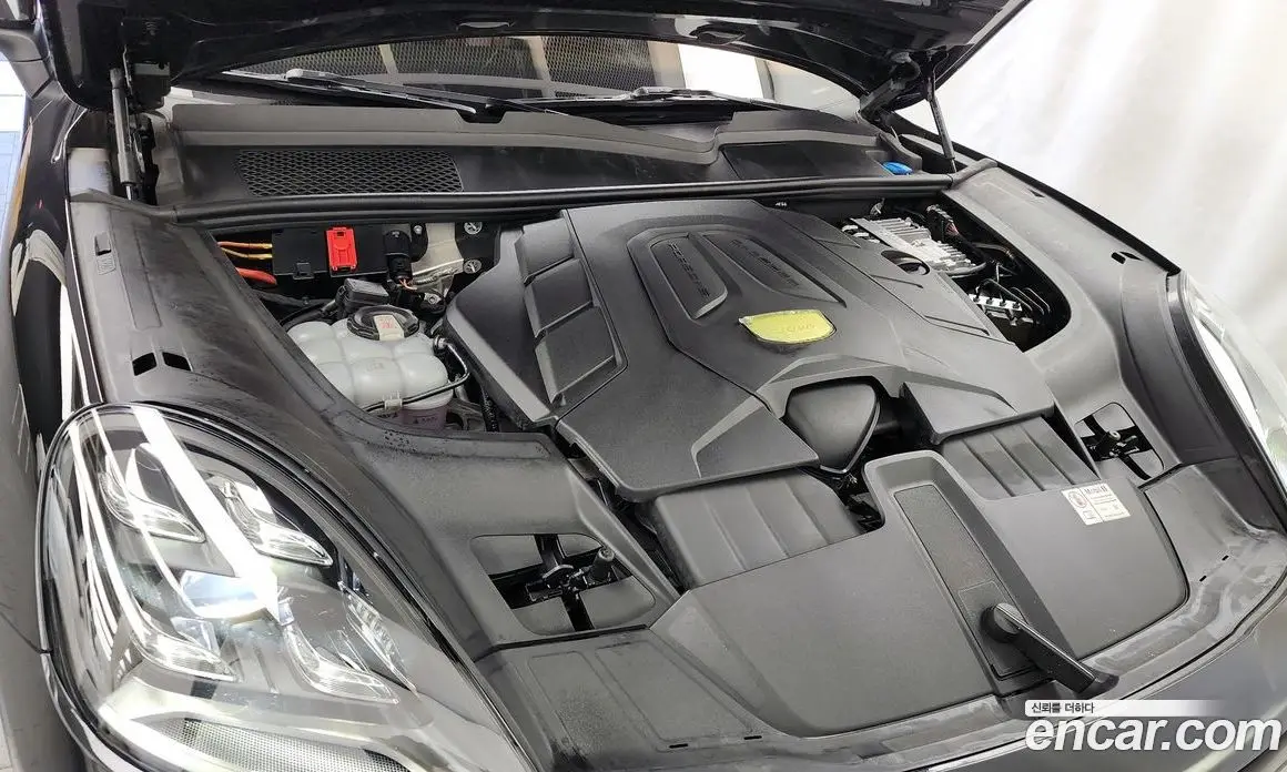 Porsche Cayenne 2023 3.0 автомат (гидро), фото 6